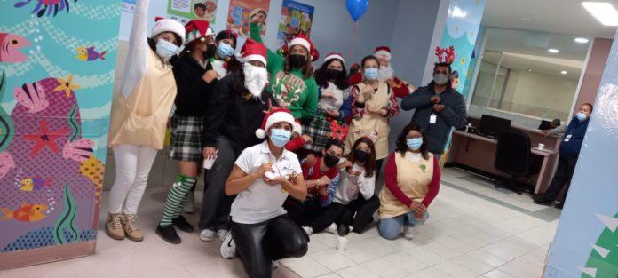 LLEVAN ESTUDIANTES DE CONALEP PLANTEL TIJUANA II JUGUETES A NIÑAS Y NIÑOS CON CÁNCER. lasnoticias.info