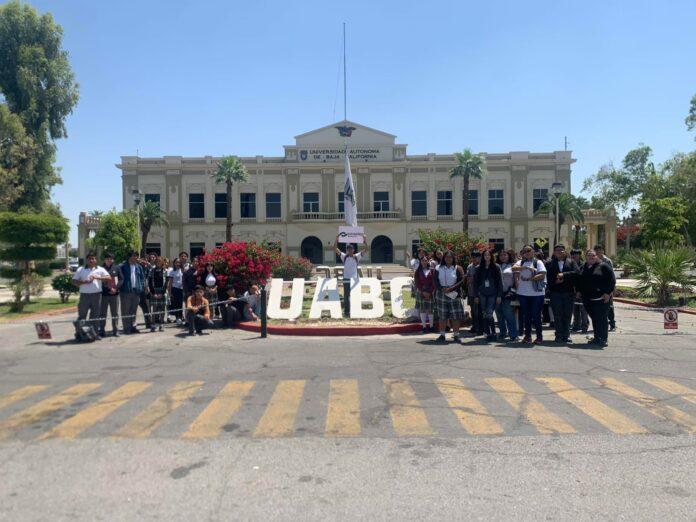 ENRIQUECEN CONOCIMIENTOS ESTUDIANTES DE CONALEP MEXICALI I CON VISITA A UABC Y BIBLIOTECA PÚBLICA ESTATAL. lasnoticias.info