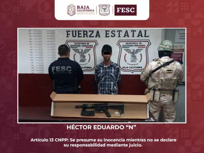 DETIENEN FESC Y SEDENA A SUJETO EN PODER DE ARMA DE FUEGO DE ALTO CALIBRE EN TECATE. lasnoticias.info